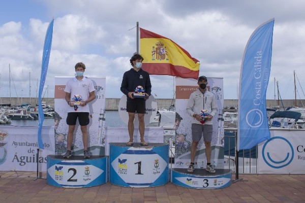 Carlos Martínez y María Martínez hacen podio en el Nacional de ILCA6 que gana Ponseti en Águilas