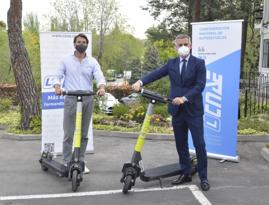 La empresa de patinetes Superpedestrian se une a la CNAE para impulsar la educación vial
