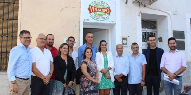 Alcaldes del Vinalopó se movilizan contra la subida de módulos en el IRPF al sector de la uva de mesa 