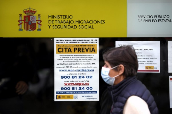 La tasa de paro femenino repunta por encima del 18%, la más alta desde 2018