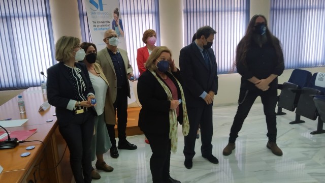 El comercio de proximidad de la calle San Fernando no quiere ser parte del pasado de Cartagena