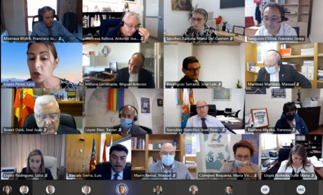 Alicante reconoce el activismo LGTBI y condena las agresiones homófobas sin el PP y Vox