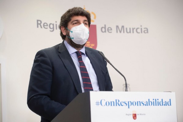 San Esteban vuelve a sacar las uñas contra Sánchez