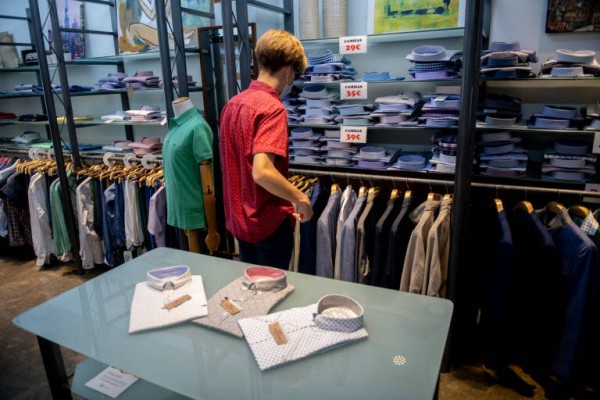 Alzira aprueba el Pla Resistir 3 para el textil, el calzado y las artes gráficas con 350.000 euros