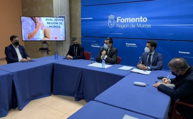 El aval para financiar la vivienda de los jóvenes murcianos recibe el visto bueno de Hacienda