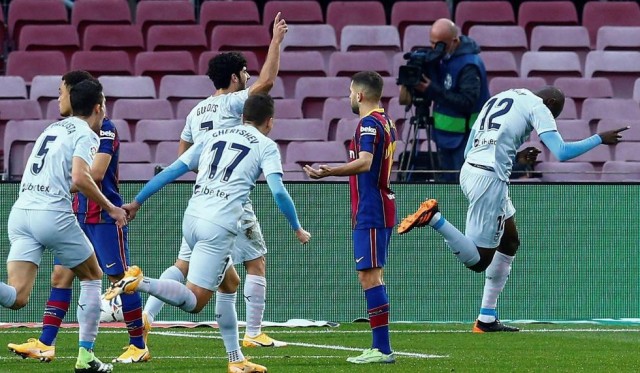 El Valencia eludiría el descenso con los resultados de la primera vuelta 