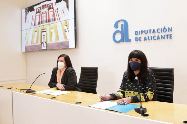 Tébar inicia su etapa en el Gil-Albert con el objetivo de trabajar por la profesionalización de la cultura


