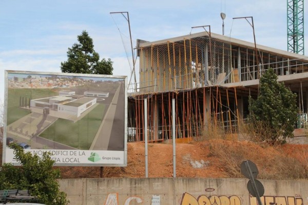 Empiezan las obras del retén de la Policía Local de Alzira y del polideportivo Fontana Mogort
