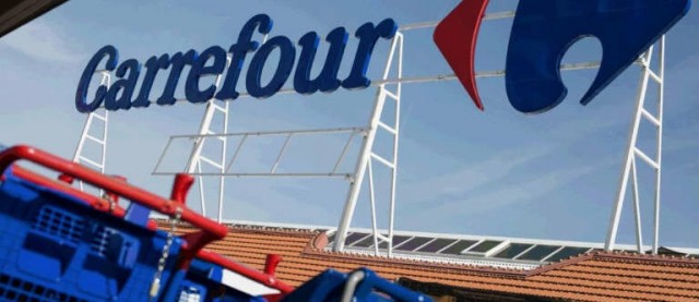 Un error en el cobro con tarjeta duplica los cargos en cuenta a clientes de Carrefour