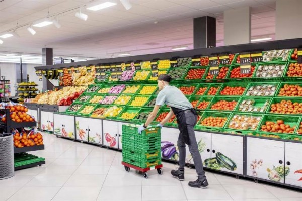 La patronal de los supermercados exige vacunar al personal para no subir los contagios