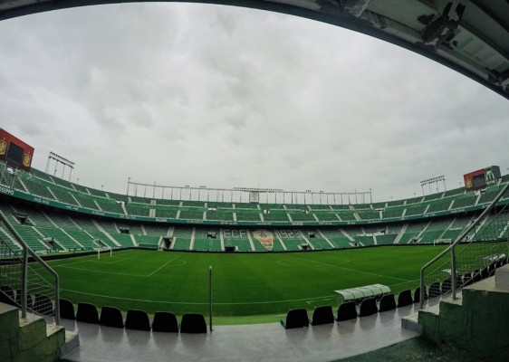 La afición del Elche lo tiene claro: hay opciones reales de permanencia, todo depende del equipo 