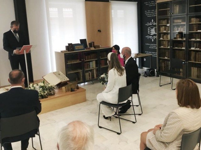 Los notarios podrán autorizar los expedientes previos a la celebración del matrimonio 