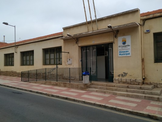 La oposición de El Campello propone que el antiguo colegio Trinidad Segura se destine a casal asociativo