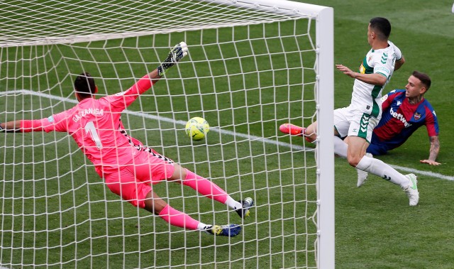 El Elche mantiene la portería a cero diez partidos después
