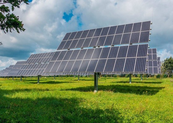 La Región cuenta con una deducción en la Renta de 1.000 euros por instalaciones de energías renovables

