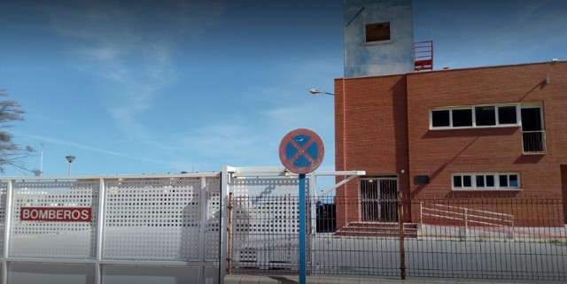 Cierran el Parque de Bomberos de La Manga tras detectar los técnicos daños en su estructura