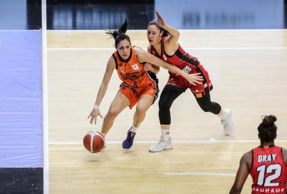 Valencia Basket refuerza una temporada histórica con la final por la liga