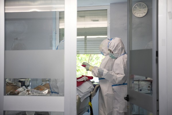Alicante registra 67 casos de coronavirus y un fallecido más