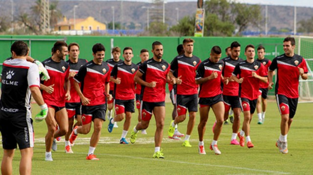 El Elche no podrá contar con los sancionados Armando e Ilie ante el Tenerife