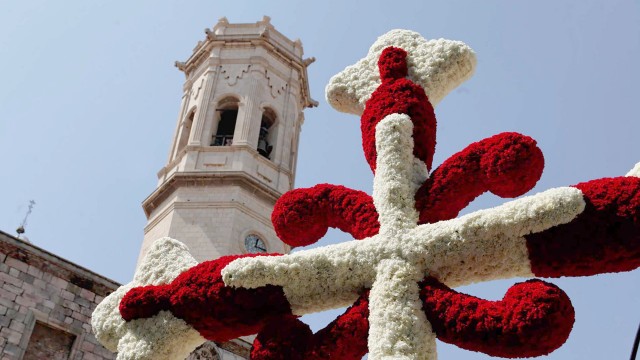 Hablemos de Protocolo: La Cruz de Mayo