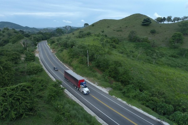 Sacyr coloca 174 millones en un 'bono verde' para refinanciar una carretera de Colombia