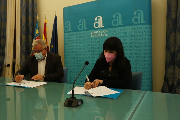 Diputación y Ayuntamiento de Alicante acuerdan destinar 222.000 euros a eventos culturales

