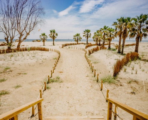 Castelló renueva en las tres playas la bandera de calidad ambiental, turística y de sostenibilidad