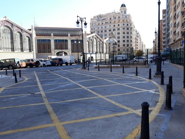 Arranca la reurbanización de la plaza de Brujas, 