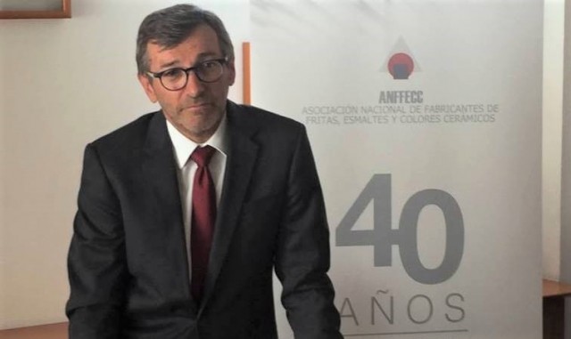 Las esmalteras arrancan bien el año y facturan 373 millones, un 6,6% más