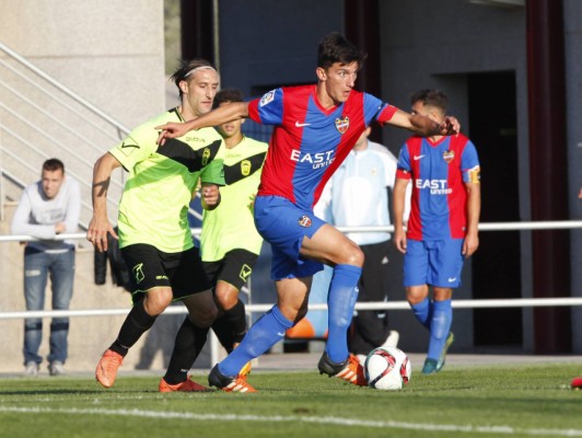 El Levante pide a la RFEF la desconvocatoria de Pepelu en la selección sub-19