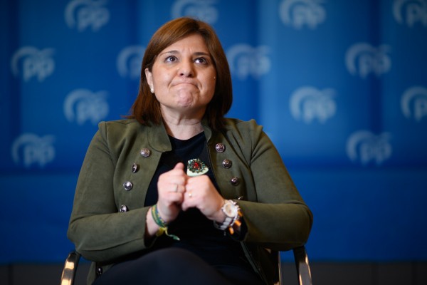 Bonig reflexiona si apartarse de la reelección tras el ultimátum de la dirección nacional del PP