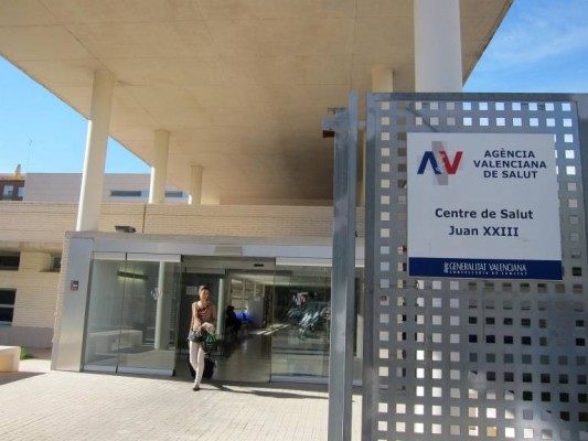 La Comunitat prevé recuperar en mayo el 80% de la atención presencial en los centros de salud
