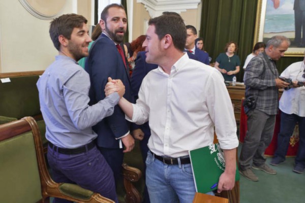 Compromís per Castelló y Podem-EUPV piden paralizar la ampliación del puerto de València