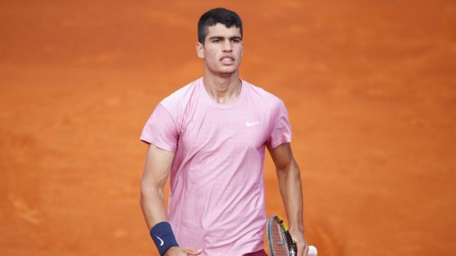 Alcaraz se despide del Godó en el cuadro individual al caer ante el estadounidense Tiafoe