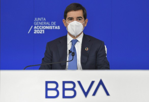 Los accionistas de BBVA respaldan la recompra de acciones y el pago de dividendo
