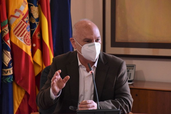 El científico Francis Mojica inaugura la I jornada ‘Sorpréndete con la ciencia’ de Elche para mil alumnos