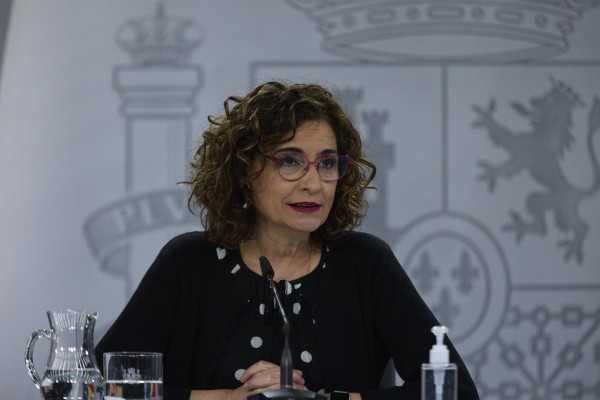 El Gobierno da luz verde a las comunidades para ampliar ayudas a más sectores con pérdidas en 2019
