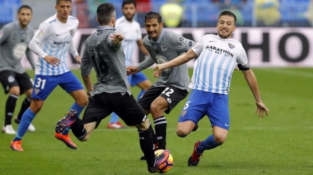 Deportivo y Málaga buscan un triunfo para alejarse definitivamente del descenso