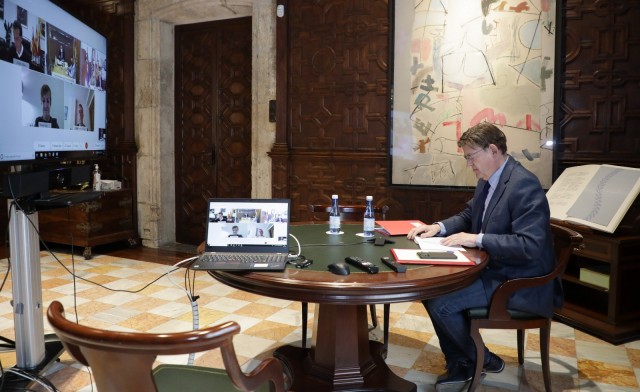 El Consell incluirá al calzado entre los sectores receptores de las ayudas si lo permite el Gobierno 