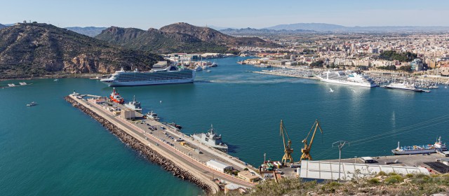 El puerto de Cartagena, a la espera del turismo de cabotaje, la burbuja social y menos pasajeros