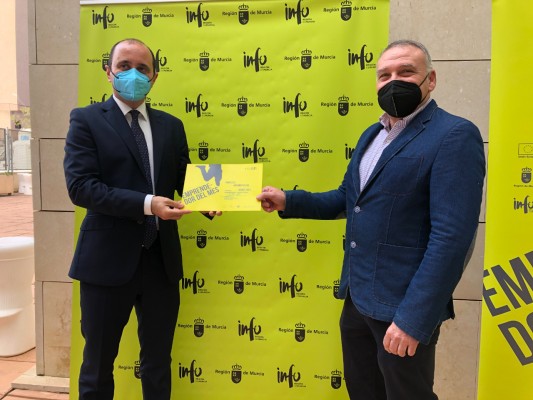  Hipokratic, Geniotic y Arthropotech logran el premio Emprendedor del Mes que otorga el Info