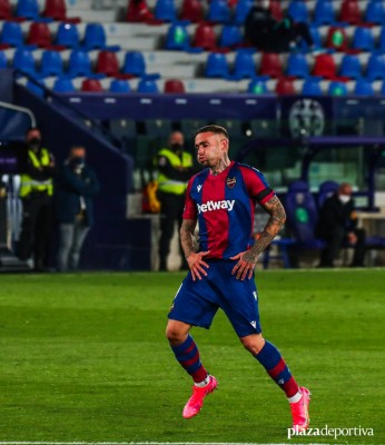 El Levante 'se descose' de arriba a abajo