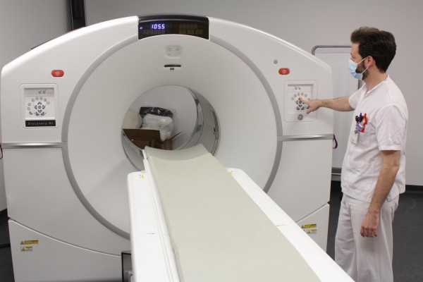 Ribera invierte casi siete millones en tecnología para el diagnóstico y tratamientos oncológicos