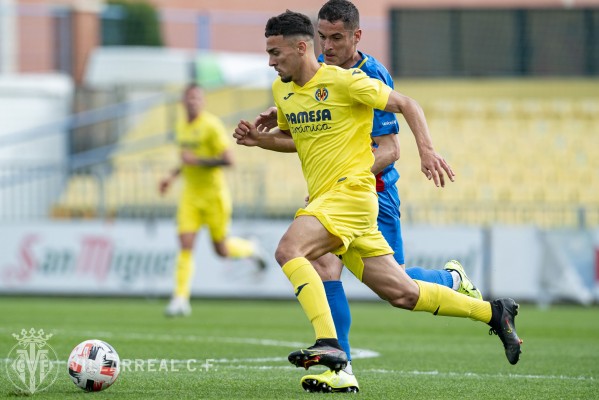 El Villarreal B cae ante el Barcelona B y se aleja del 'play off' de ascenso a Segunda