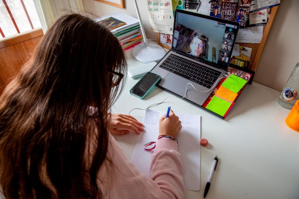 La UJI publica un libro sobre innovación educativa y docencia online