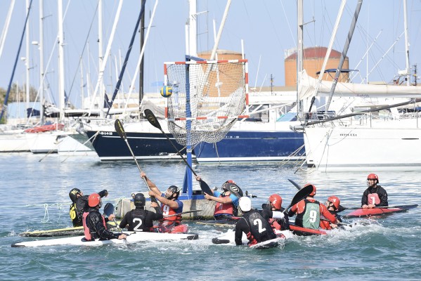 La selección española de kayak polo se concentra en el RCN Castellón en su preparación para el Mundial
