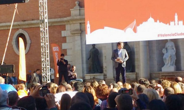 El Ayuntamiento de Valencia pide explicaciones a Ciudadanos por el montaje del mitin de Rivera