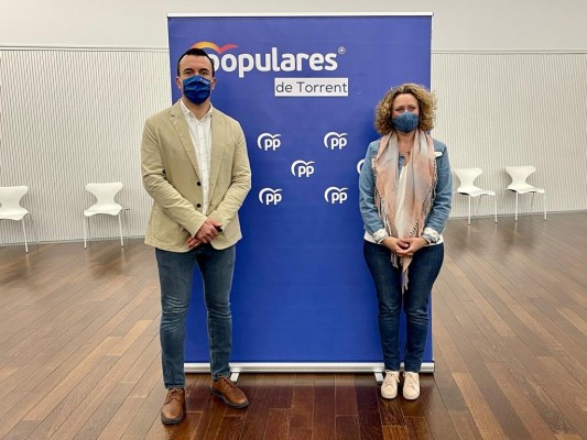 Amparo Folgado gana el congreso del PP de Torrent frente a Arturo García, afín a Catalá
