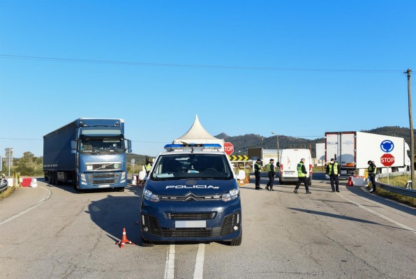 España mantiene los controles en la frontera interior terrestre con Portugal