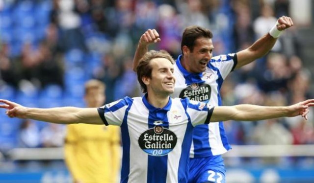 El Deportivo reacciona tras el descanso y se acerca a la permanencia